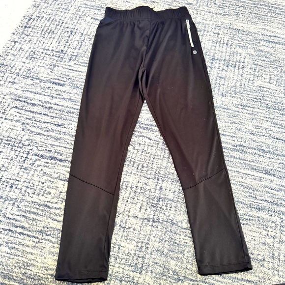 CAT & JACK++ Boy's 4pc Pants Bundle - 10/12 - Picture 9 of 10